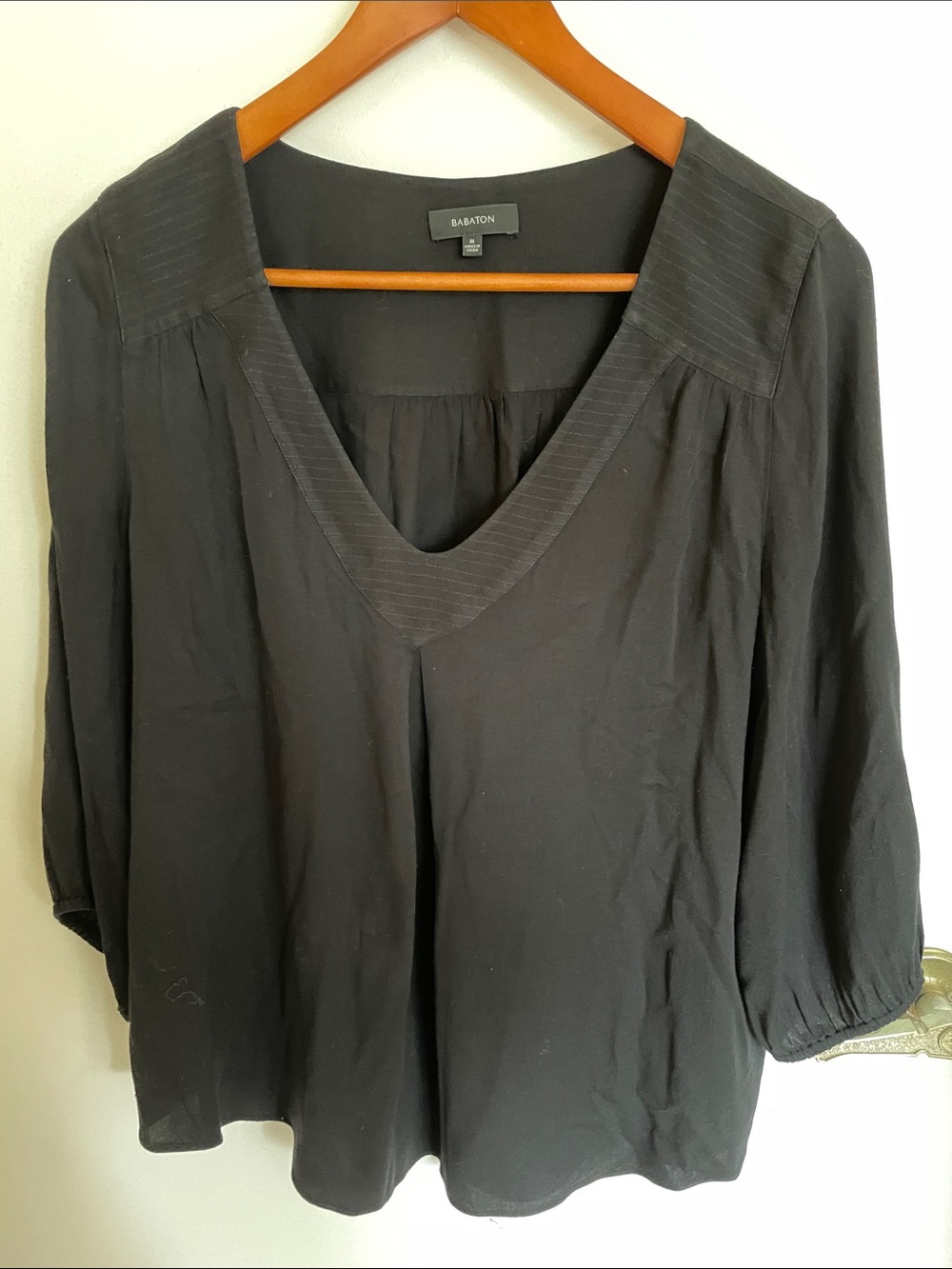 Babaton Black V-Neck Piped Collar Blouse